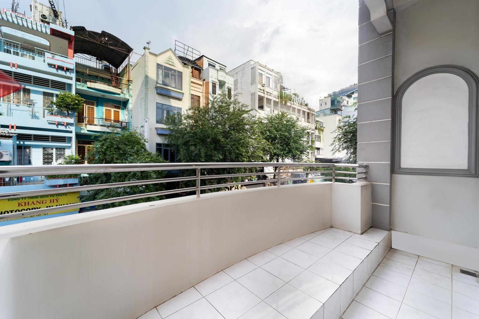 Collection O Madam Cuc Hotel Ho Chi Minh City Exterior photo
